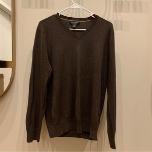 Banana Republic men’s medium luxury blend v neck sweater